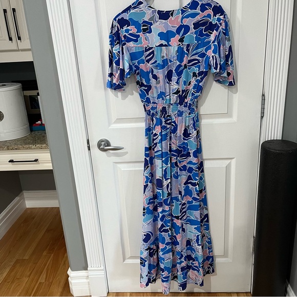 Able the Label blue floral v neck elastic waist loose and flowy size small - Picture 7 of 9